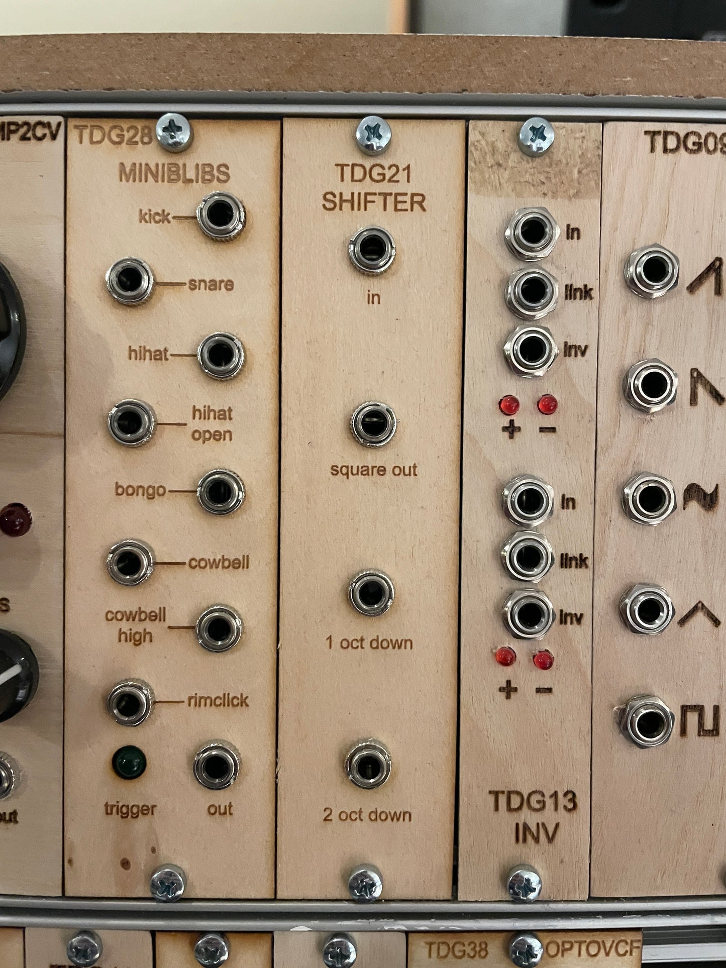 TDG21 SHIFTER